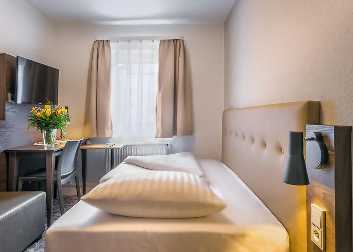 Signature Hotel Astoria